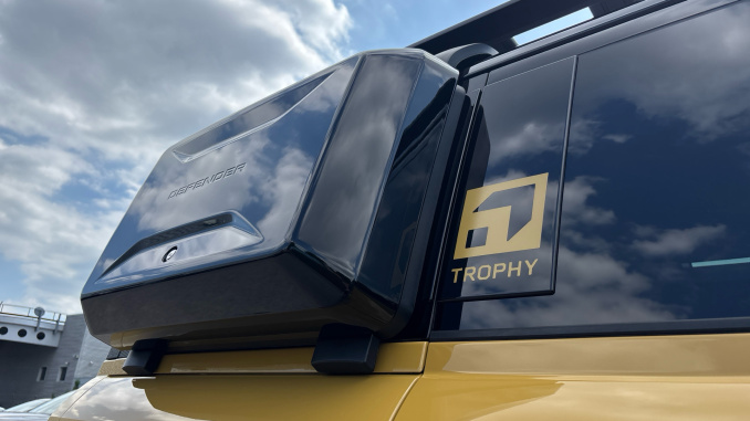 Land Rover Defender 3.0 D350 Trophy Edition Deep Sandglow 110 5dr Auto Diesel Estate - Image 38